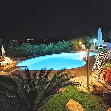 Villa Liberty Budoni タナウネッラ エクステリア 写真